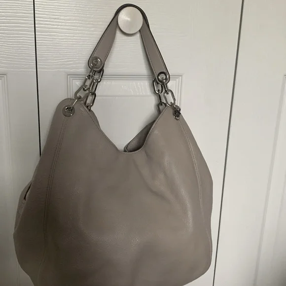 Grey Michael Kors soft leather bag like new condition. - Picture 5 of 7